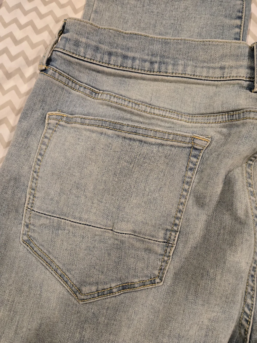*Arizona Jean Co* Athletic Taper Jeans - Light Denim